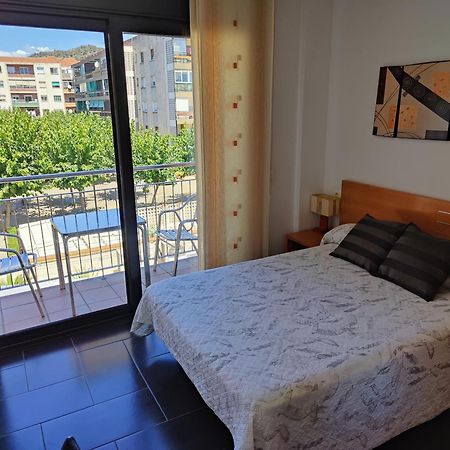 Hostal Manel Pineda de Mar Zewnętrze zdjęcie