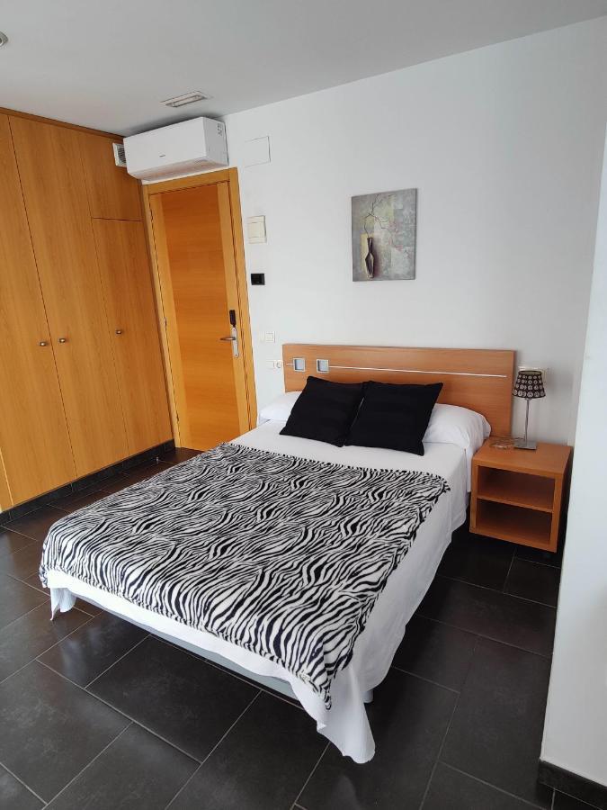 Hostal Manel Pineda de Mar Zewnętrze zdjęcie