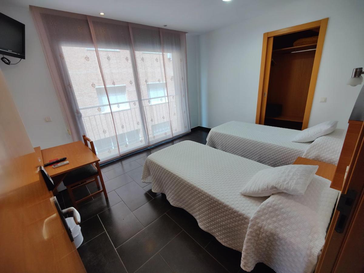 Hostal Manel Pineda de Mar Zewnętrze zdjęcie