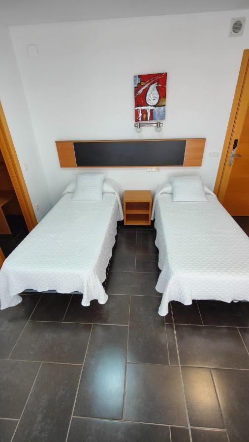 Hostal Manel Pineda de Mar Zewnętrze zdjęcie