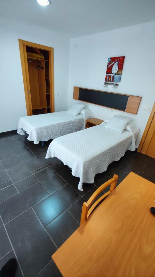 Hostal Manel Pineda de Mar Zewnętrze zdjęcie