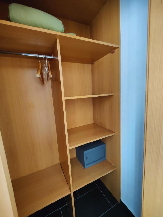 Hostal Manel Pineda de Mar Zewnętrze zdjęcie