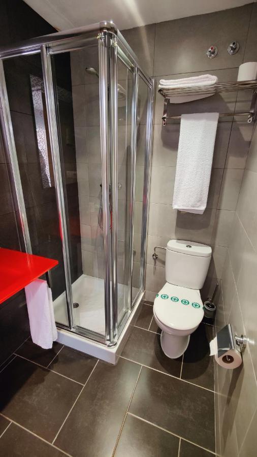 Hostal Manel Pineda de Mar Zewnętrze zdjęcie