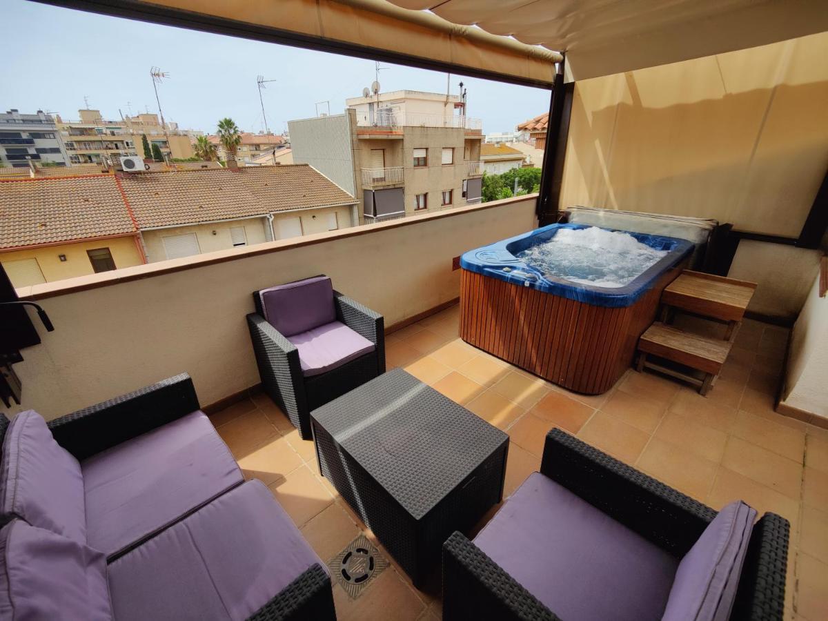 Hostal Manel Pineda de Mar Zewnętrze zdjęcie