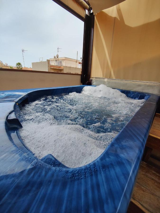 Hostal Manel Pineda de Mar Zewnętrze zdjęcie