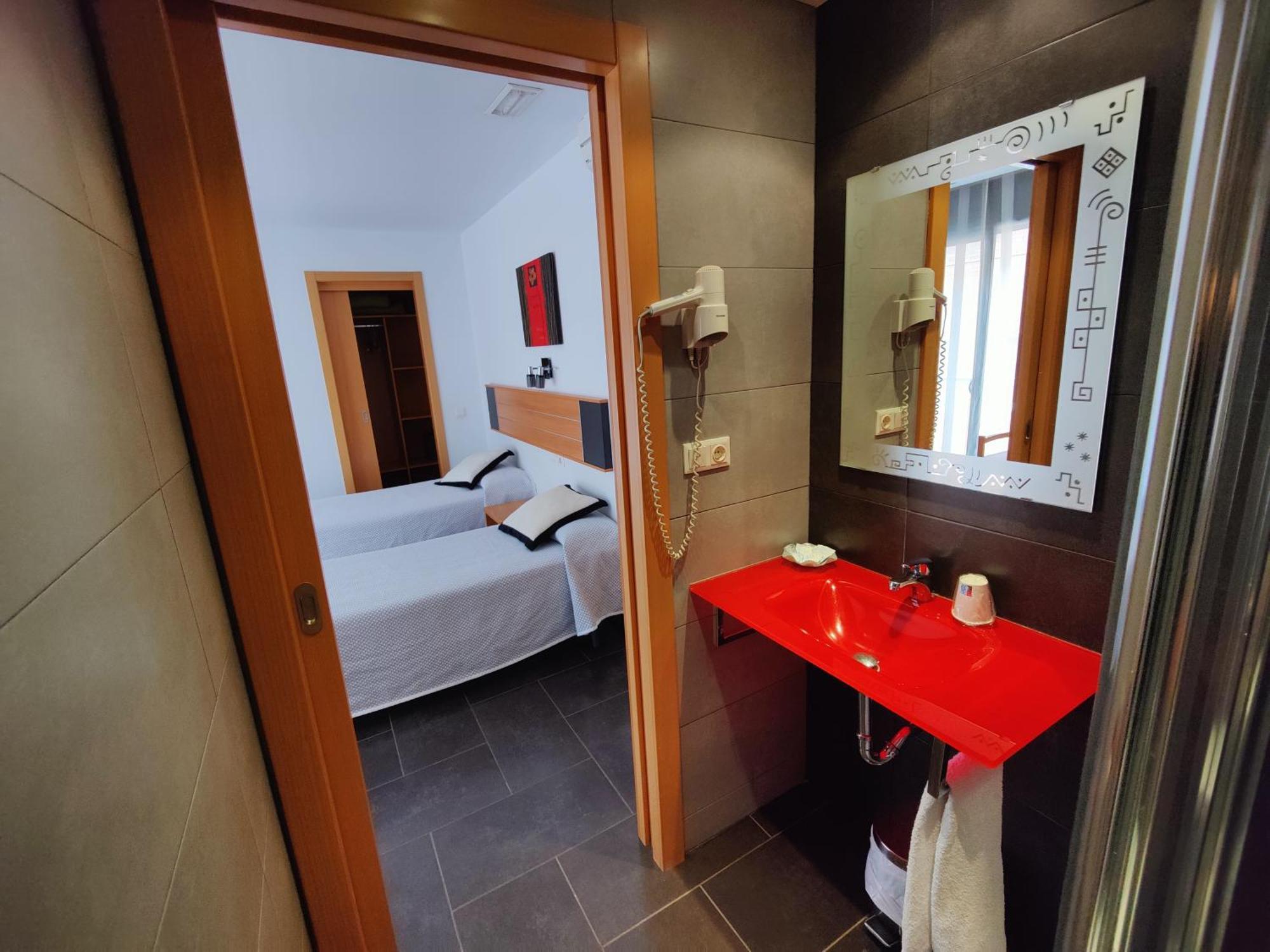 Hostal Manel Pineda de Mar Zewnętrze zdjęcie