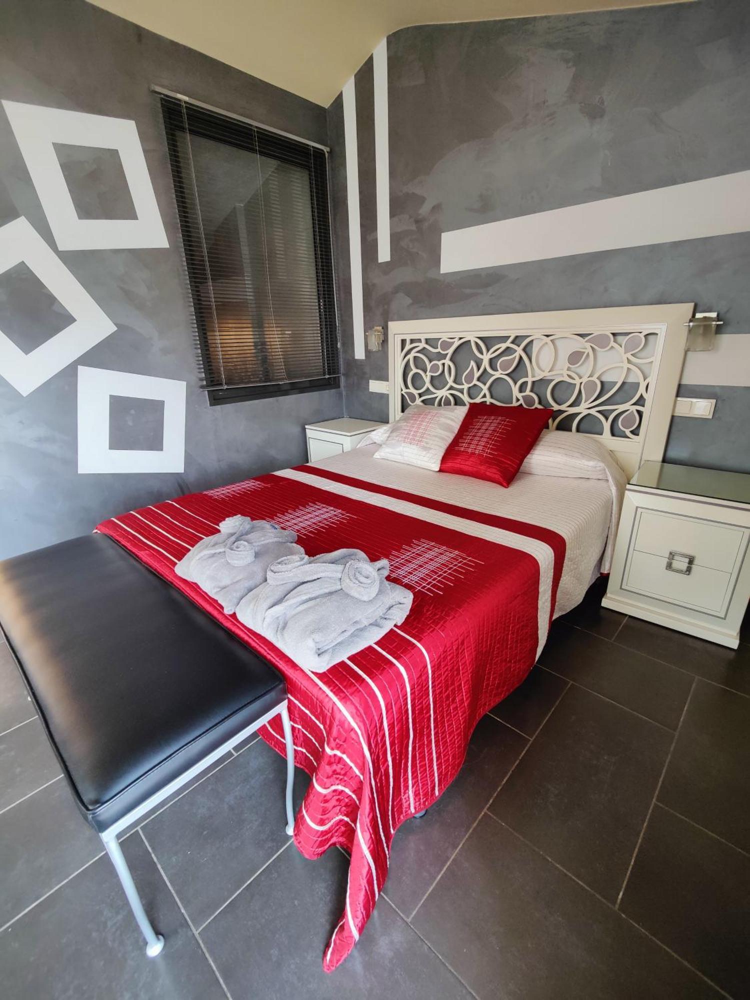 Hostal Manel Pineda de Mar Zewnętrze zdjęcie